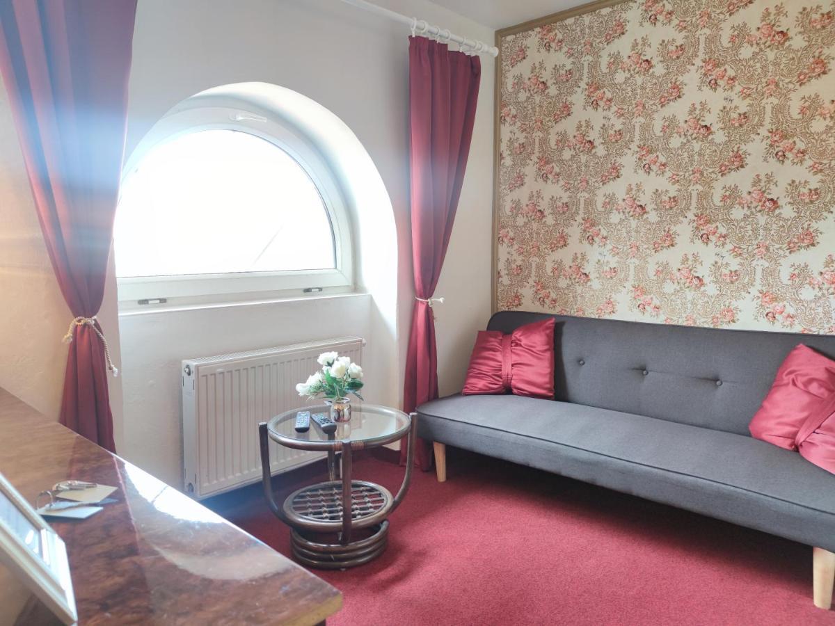 Hotel Dejmalik Litoměřice Dış mekan fotoğraf