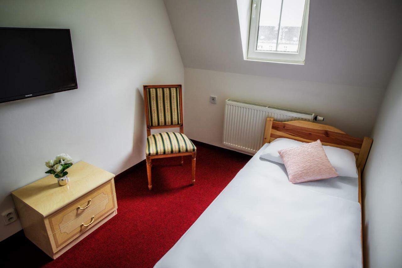 Hotel Dejmalik Litoměřice Dış mekan fotoğraf