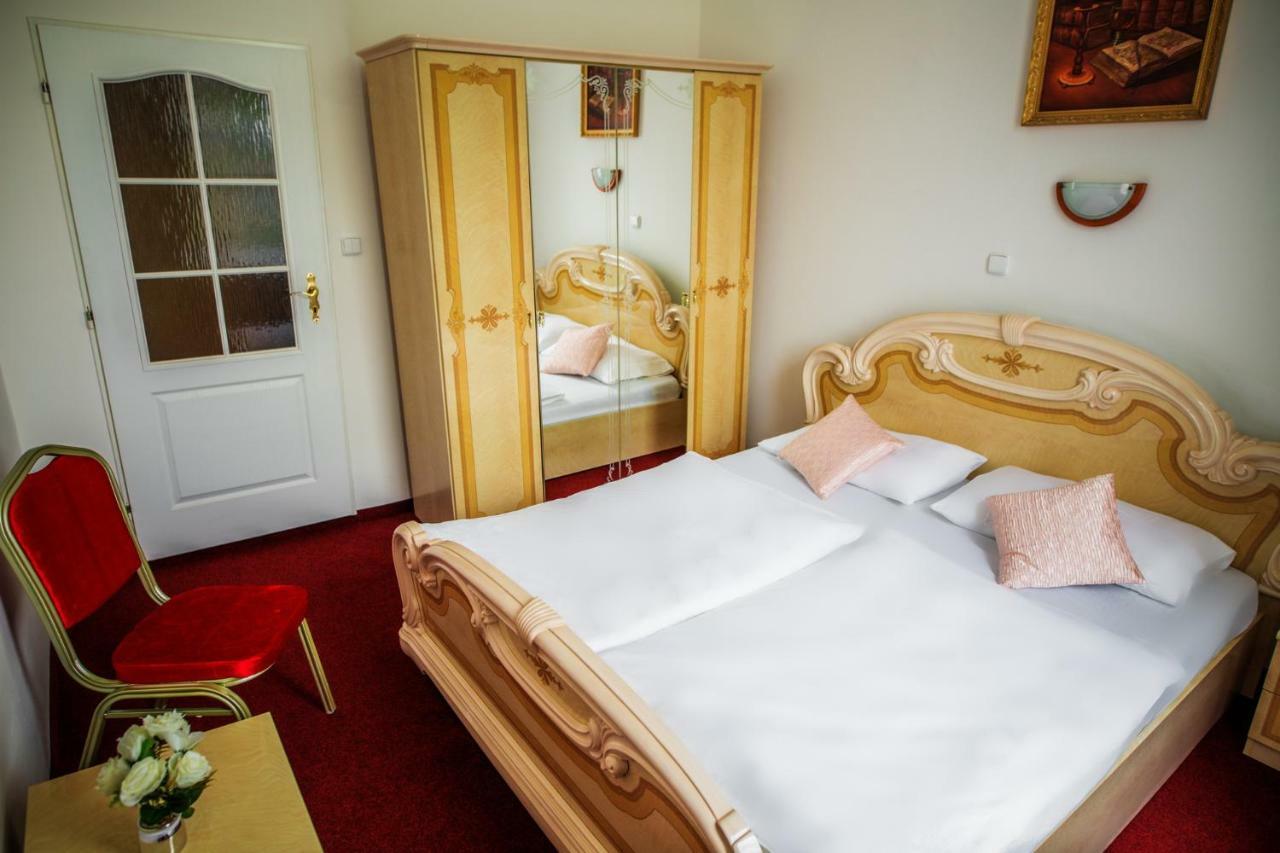 Hotel Dejmalik Litoměřice Dış mekan fotoğraf